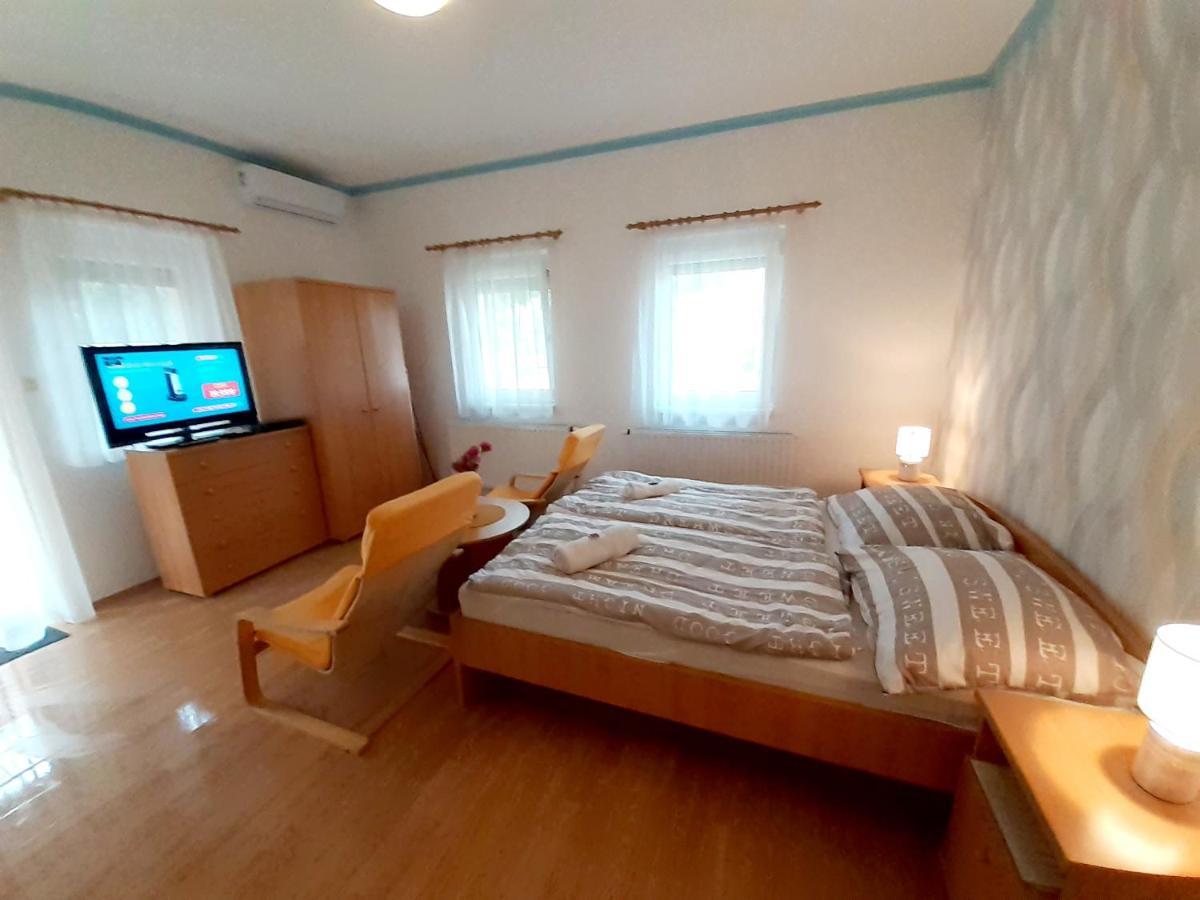 Petra Apartmanház Kehidakustány Exterior foto