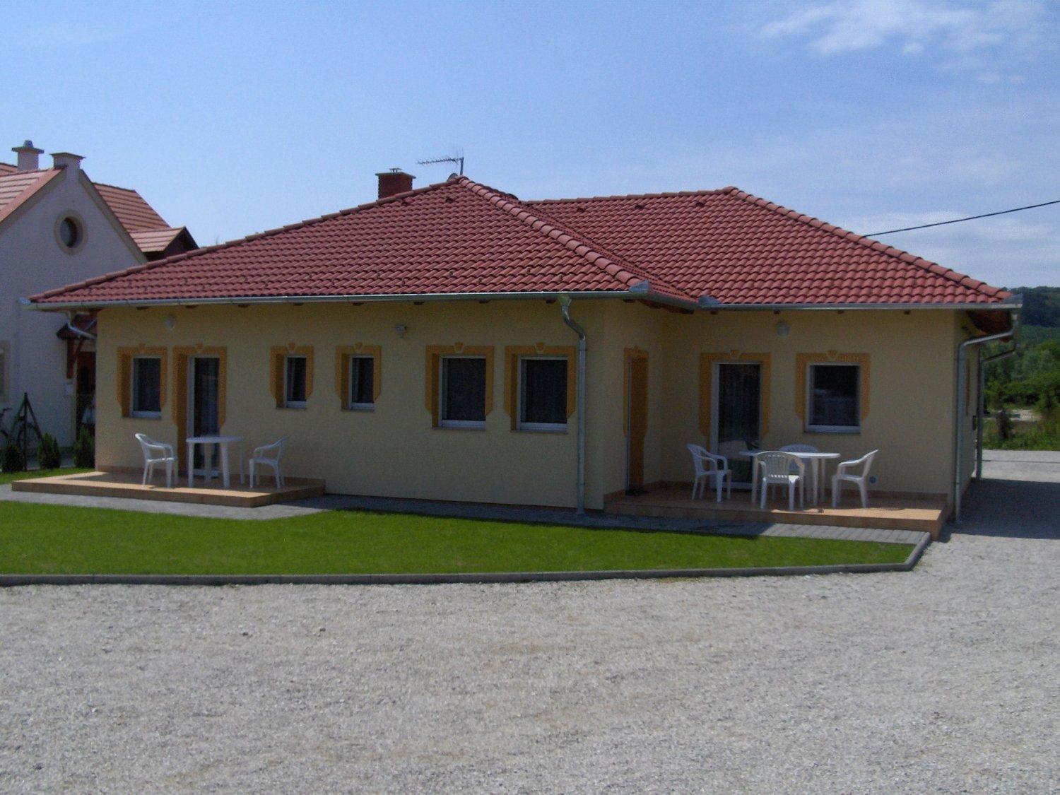 Petra Apartmanház Kehidakustány Exterior foto